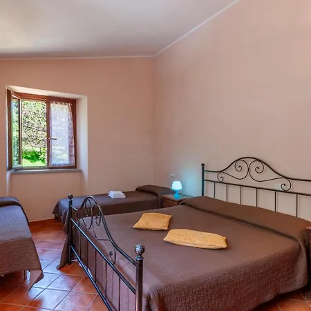 Valguerriera - Rosa Bianca Apartment Apecchio